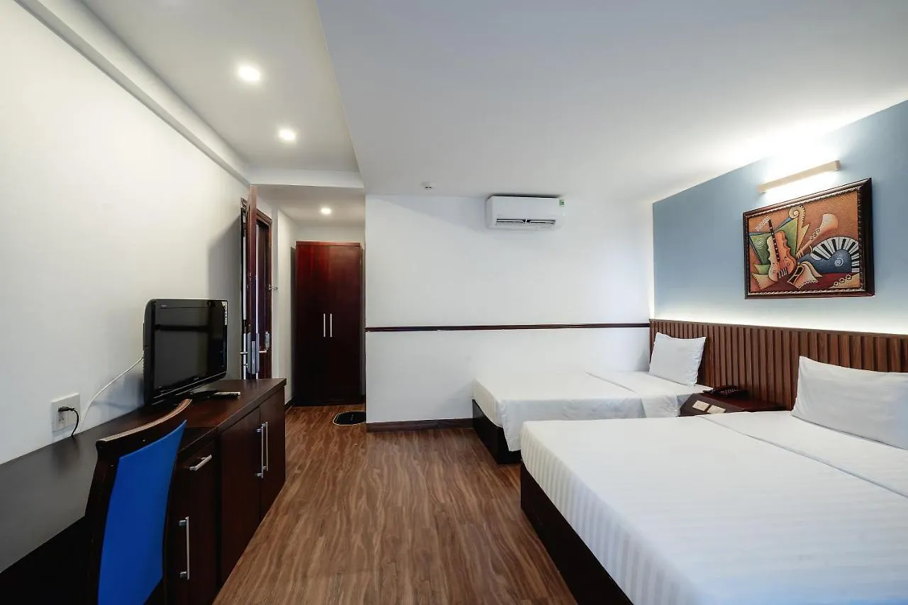King Hotel Nha Trang 3*,